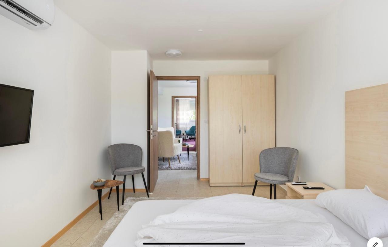 Sinus Premium Aparthotel Siófok Zewnętrze zdjęcie